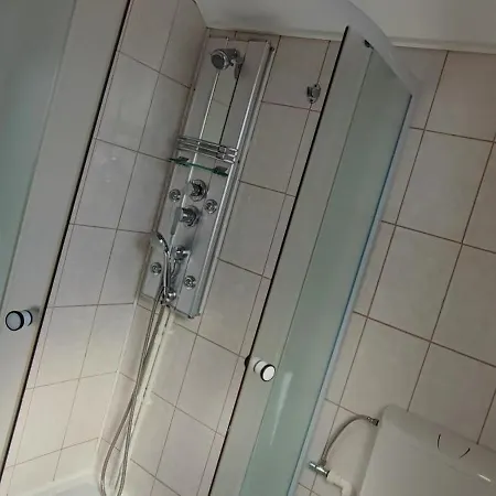 홈스테이 Casa Emelis *