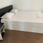 Gazde/Camere de închiriat Casa Emelis Eforie Nord
