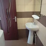 Gazde/Camere de închiriat Casa Emelis *