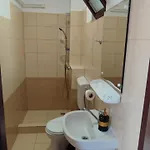 Gazde/Camere de închiriat Casa Emelis