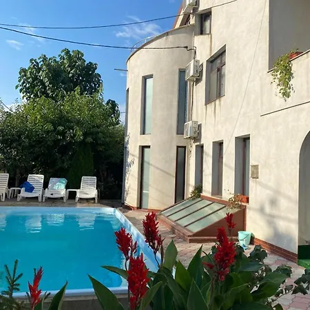 Casa Emelis Homestay